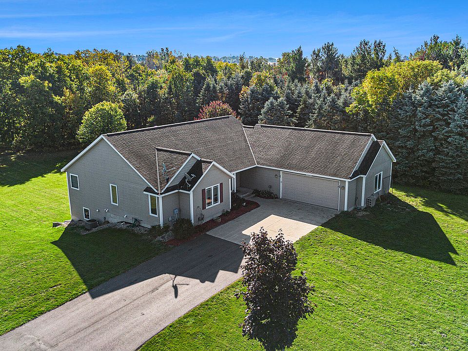 6980 Riley St, Zeeland, MI 49464 Zillow
