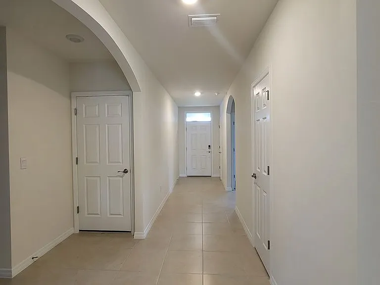 337 SW 30th Ave — Photo 8