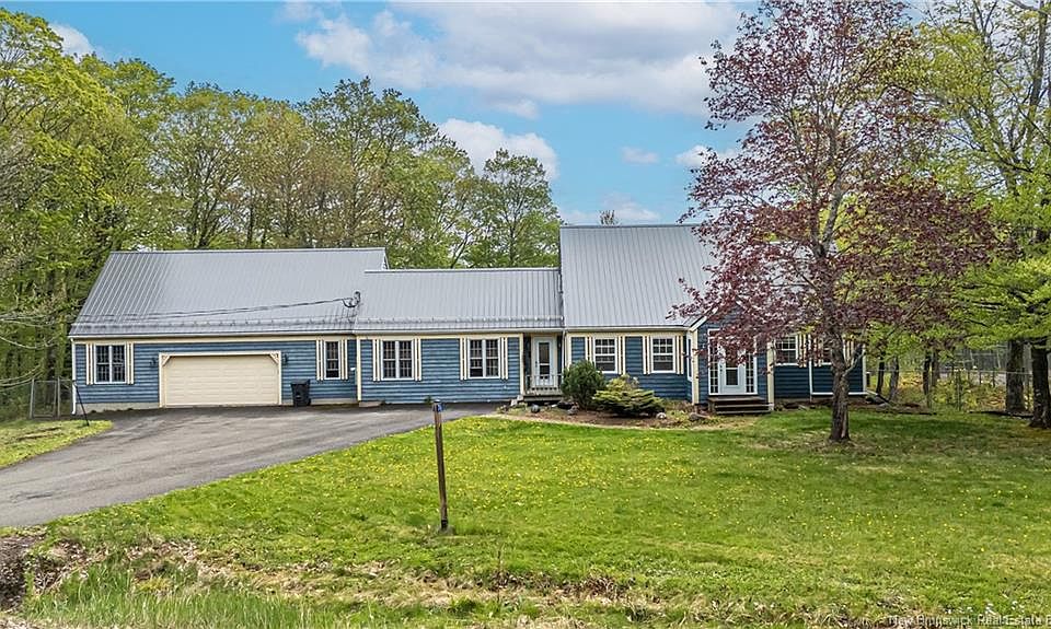 1st image of 76 Island View Dr