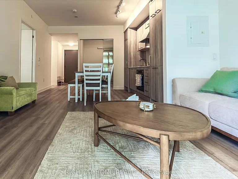 634 Church St #1401 — Photo 6
