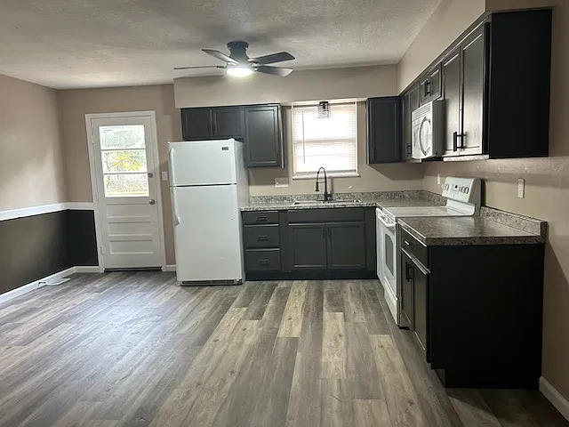 2 bed, 896 sqft, $1,250 — Photo 3