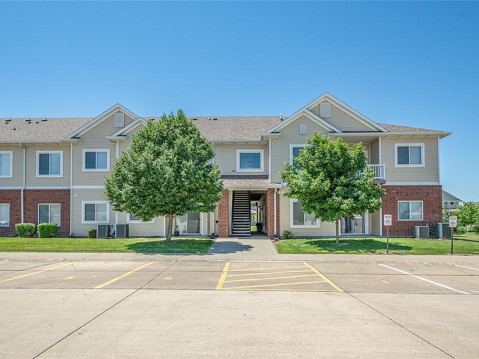 1st image of 1835 SW White Birch Cir Unit 1