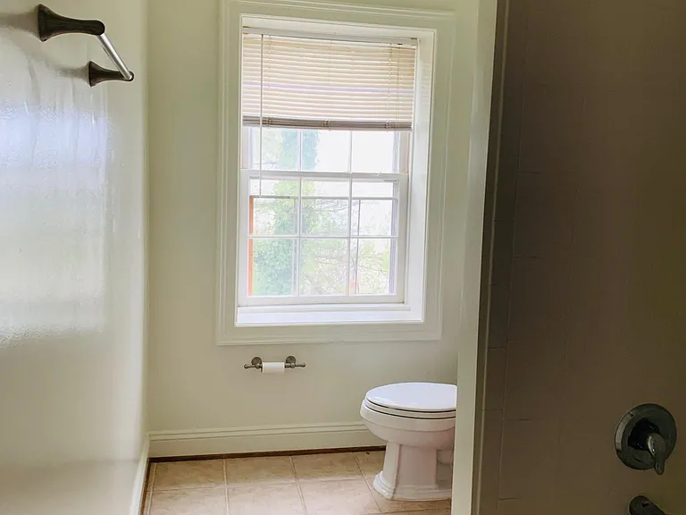 194 E Lee St #3B — Photo 5