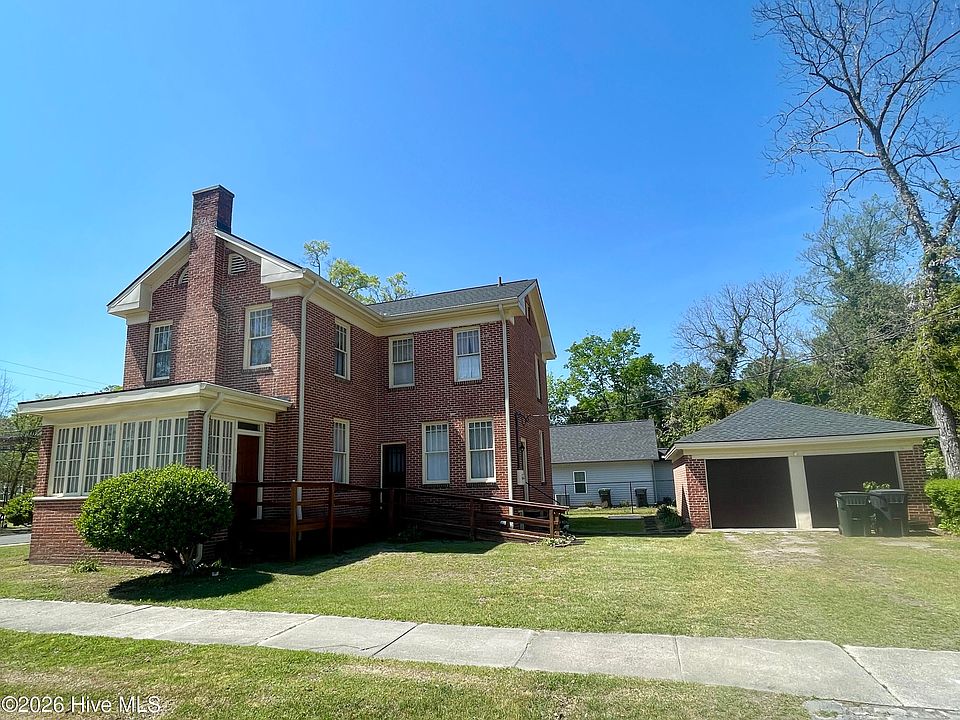 2nd image of 515 E Walnut Street