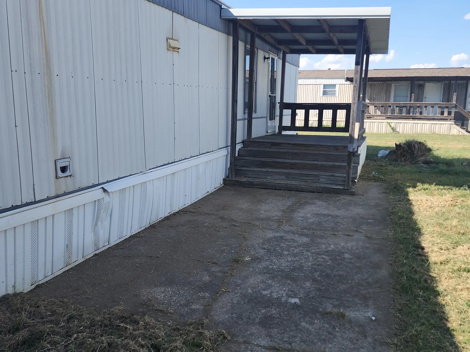 2 bed, 896 sqft, $725 — Photo 3