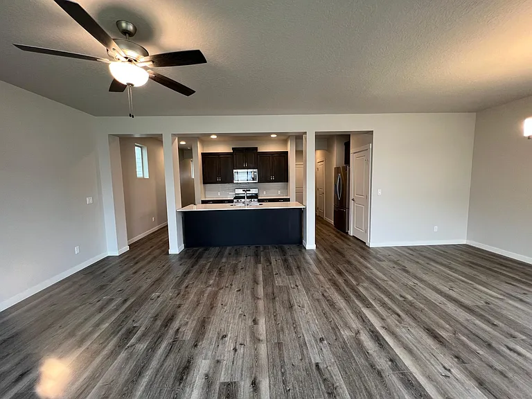 2234 E Tiger Lily Dr — Photo 2
