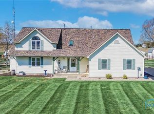 556 S Lathrop Rd, Swanton, OH 43558