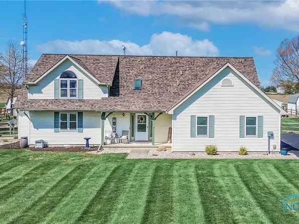 556 S Lathrop Rd, Swanton, OH 43558
