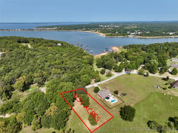 4 Meadowood, Checotah, OK 74426