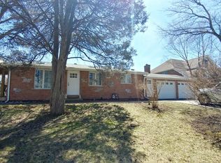 1401 W Lynnwood Ave, Arlington Heights, IL