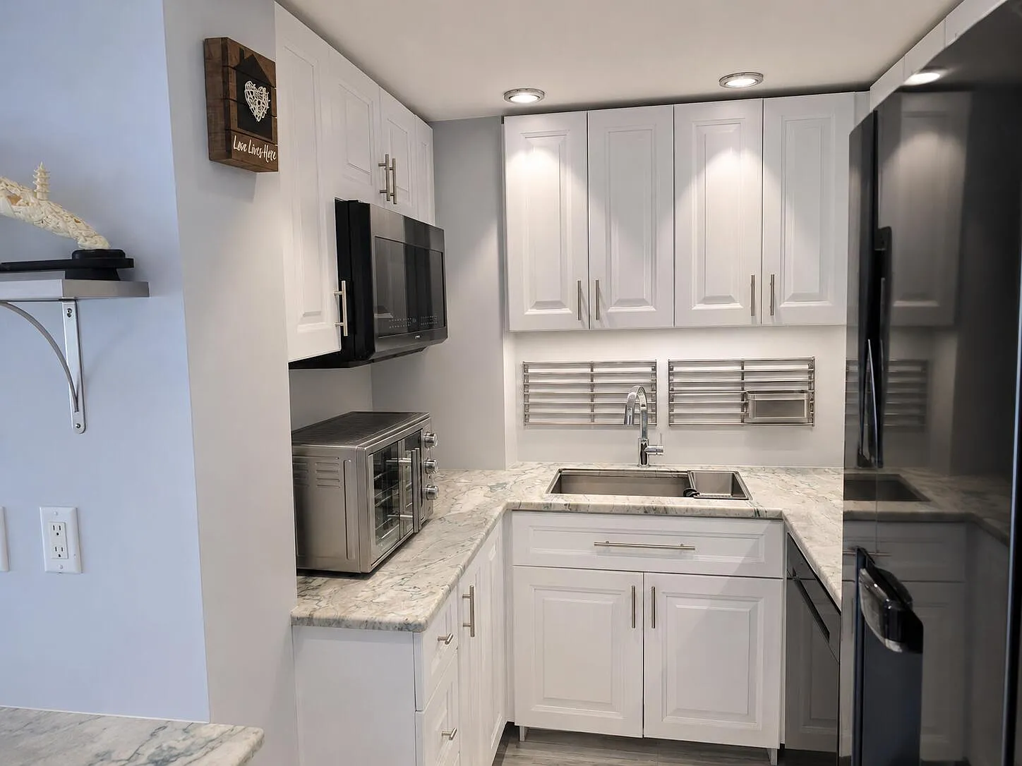 2 bed, 2.0 bath, 1499 sqft, $5,500 — Photo 4