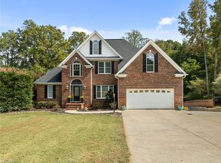 2604 Northstream Ct, Haw River, NC 27258