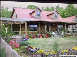 706 Gandys Cove Rd, Falkville, AL 35622