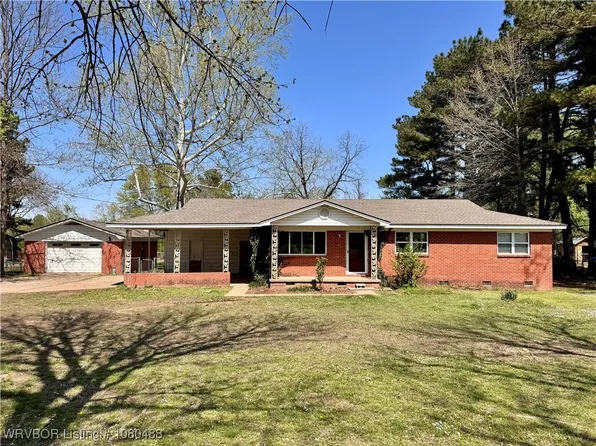 1902 E Highway 96, Lavaca, AR 72941