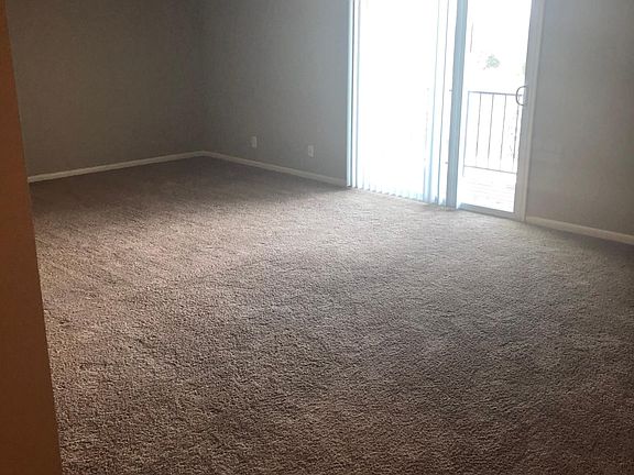 2nd image of 5104 Grover St APT 6