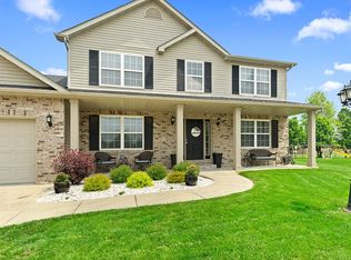 18 E Picketts Xing, Edwardsville, IL 62025