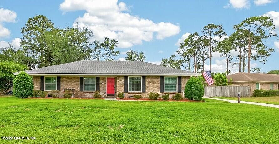 1st image of 808 MAPLEWOOD Lane