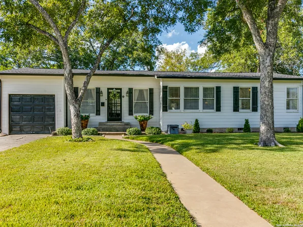 135 Devonshire, San Antonio, TX 78209