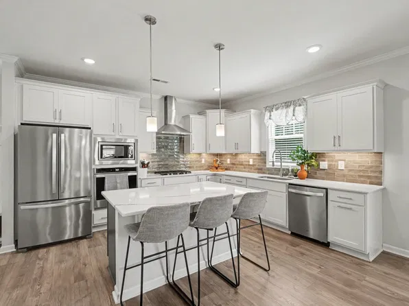 40 Back Gate Ct, Clayton, NC 27527