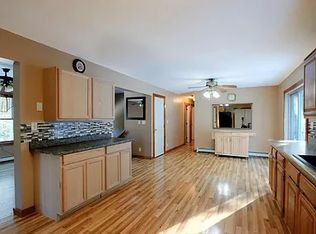 732 Old Kings Rd, Hannacroix, NY 12087