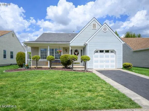 13 Kendal Drive, Toms River, NJ 08757