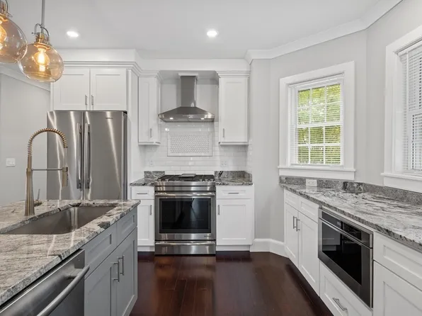 32 Jackson Rd #A, Somerville, MA 02145
