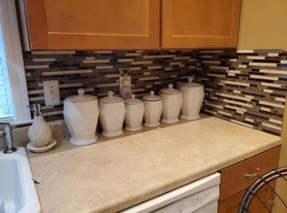 159 E Delaware Pkwy, Villas, NJ 08251