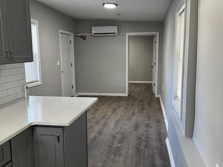 23 Collegeview Ave #12 — Photo 4