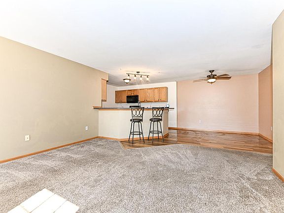 5th image of 927 Lannon TERRACE #1606