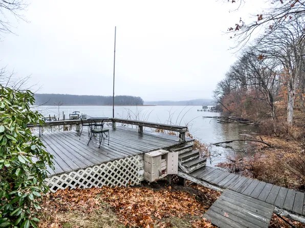 106 Indian Point Rd, Stafford, VA