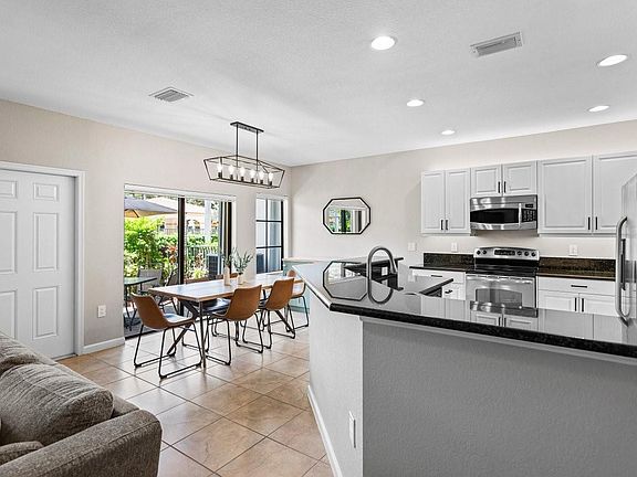 5th image of 4753 Cypress Street #4753