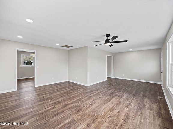 2nd image of 404 Maplehurst Drive