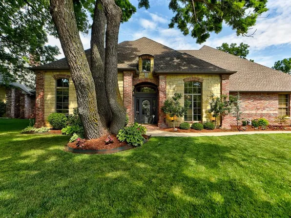 2825 Woodland Creek Dr, Edmond, OK 73034