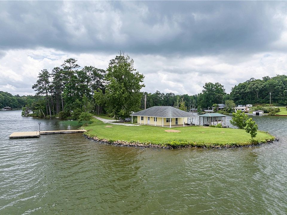 1st image of 250 Lee Road 844