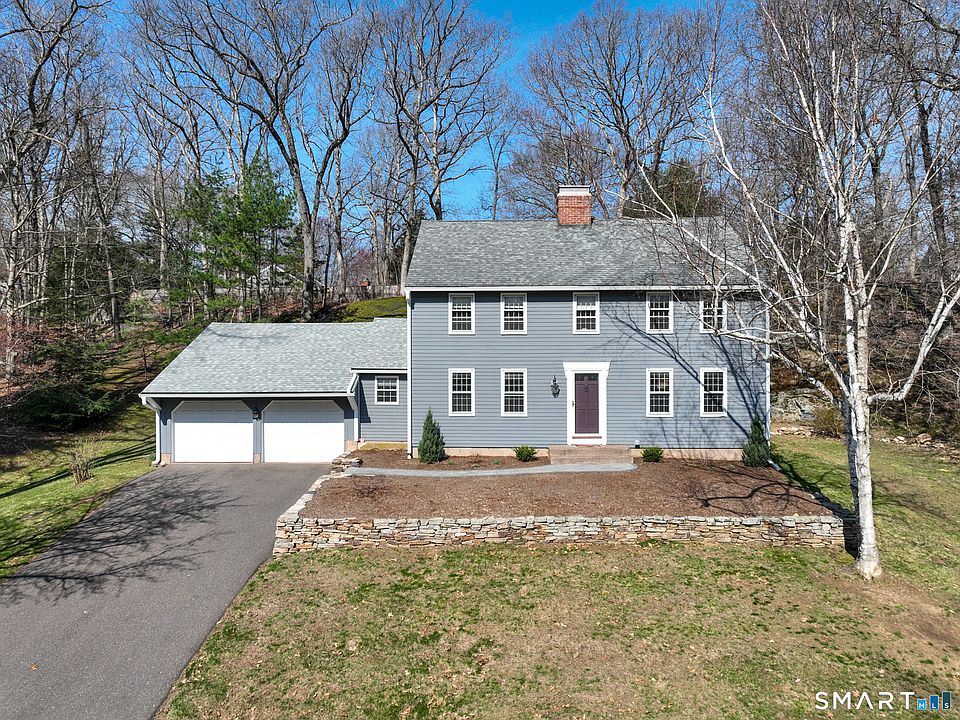 1st image of 284 Farmcliff Drive