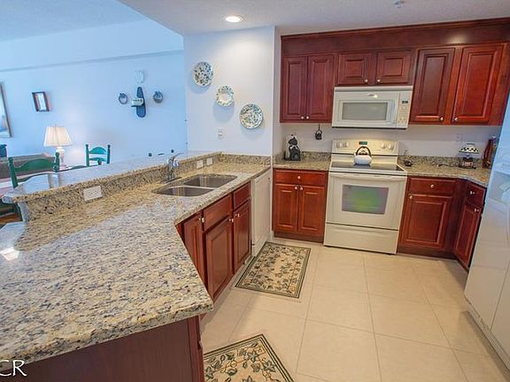 3rd image of 3799 S Atlantic Ave Unit 404