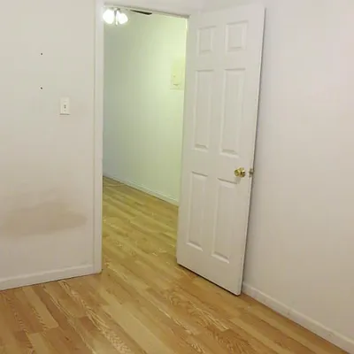 Rented by Centric New York | media 14