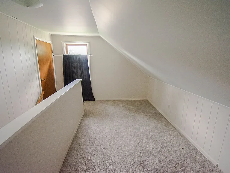 1438 15th Ave NW — Photo 9