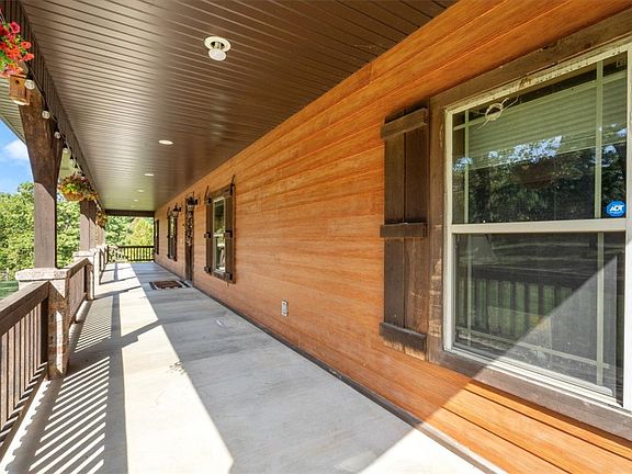 4th image of 22624 Marsh Rd