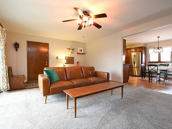 3rd image of 4564 N Milwaukee Ave APT 206