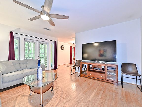 4th image of 1445 Monroe Dr NE APT E42
