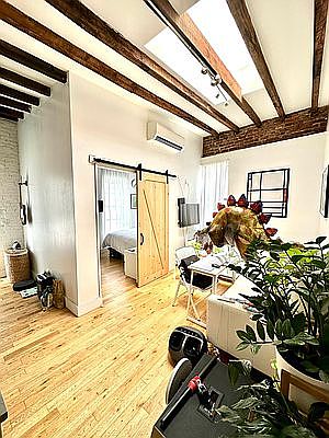 2nd image of 58 Kenmare St APT 17