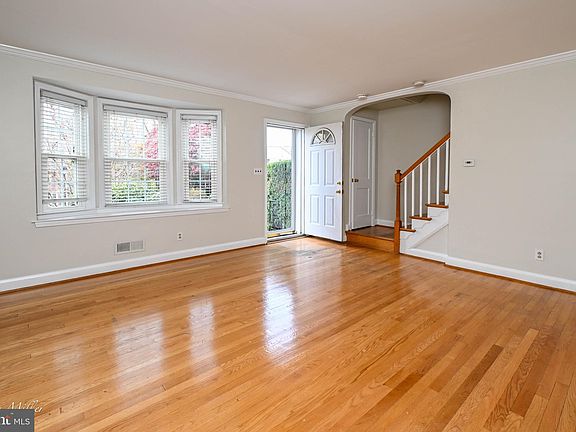 4th image of 127 Stanmore Rd