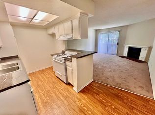 Independence 7255, LP, Canoga Park, CA 91303