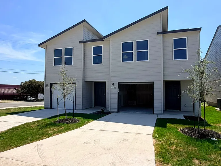 3362 Northwestern Dr #1502 — Photo 1