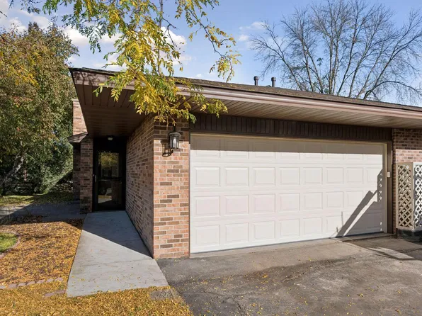 1031 Yuma Ln N, Plymouth, MN 55447