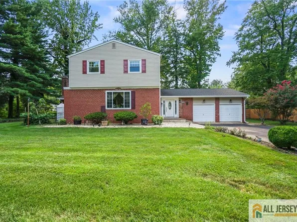 360 Sherman Rd, North Brunswick, NJ 08902