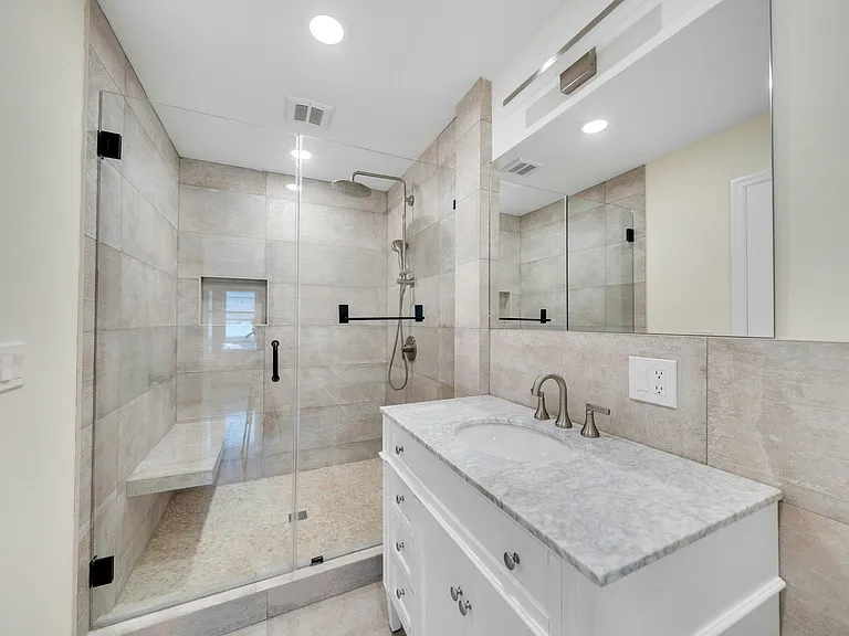 316 Palisade Ave #A — Photo 12