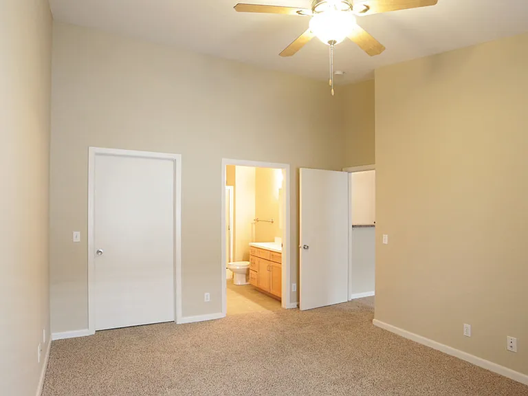 Briar Hills — Photo 10