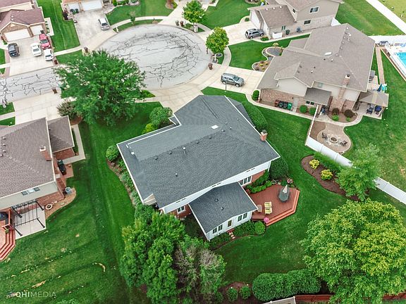 2nd image of 19436 Southfield Ct